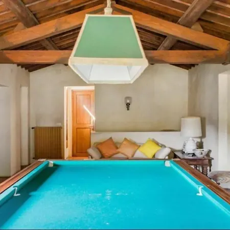 Faltoiano Villa *